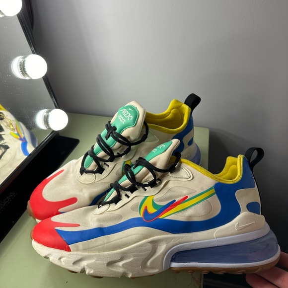 Nike air 70 woman’s shoes - Picture 2 of 3